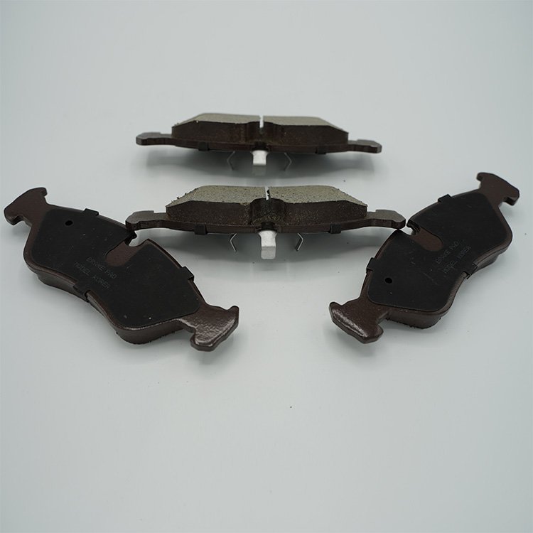 11046152 Sp1078 Wp1078 Is Applicable to Opel and Daewoo Auto Parts Front Axle Noiseless Brake Pads